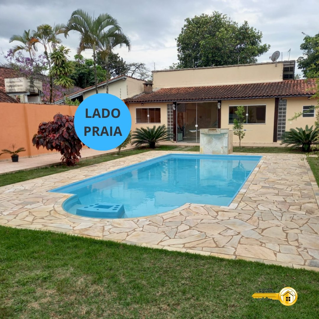 Casa com Piscina