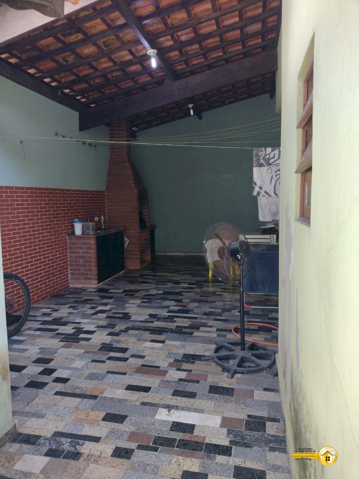 e850d7de618920a52e3b7a1bc72b33bd.jpg
