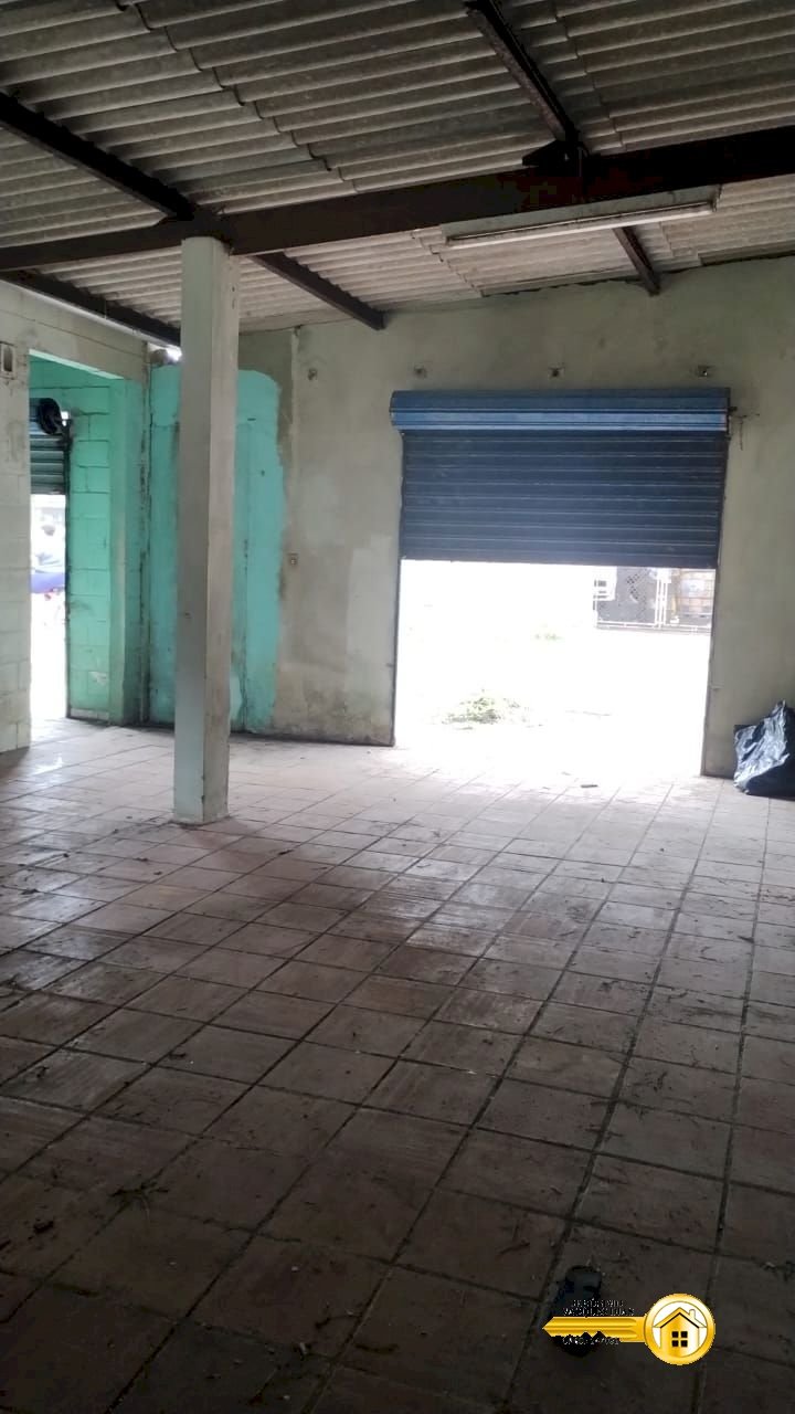 Salão comercial com terreno